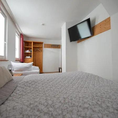 Hotel Dein 3*